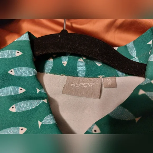 Eshakti Dress - Picture 2 of 6